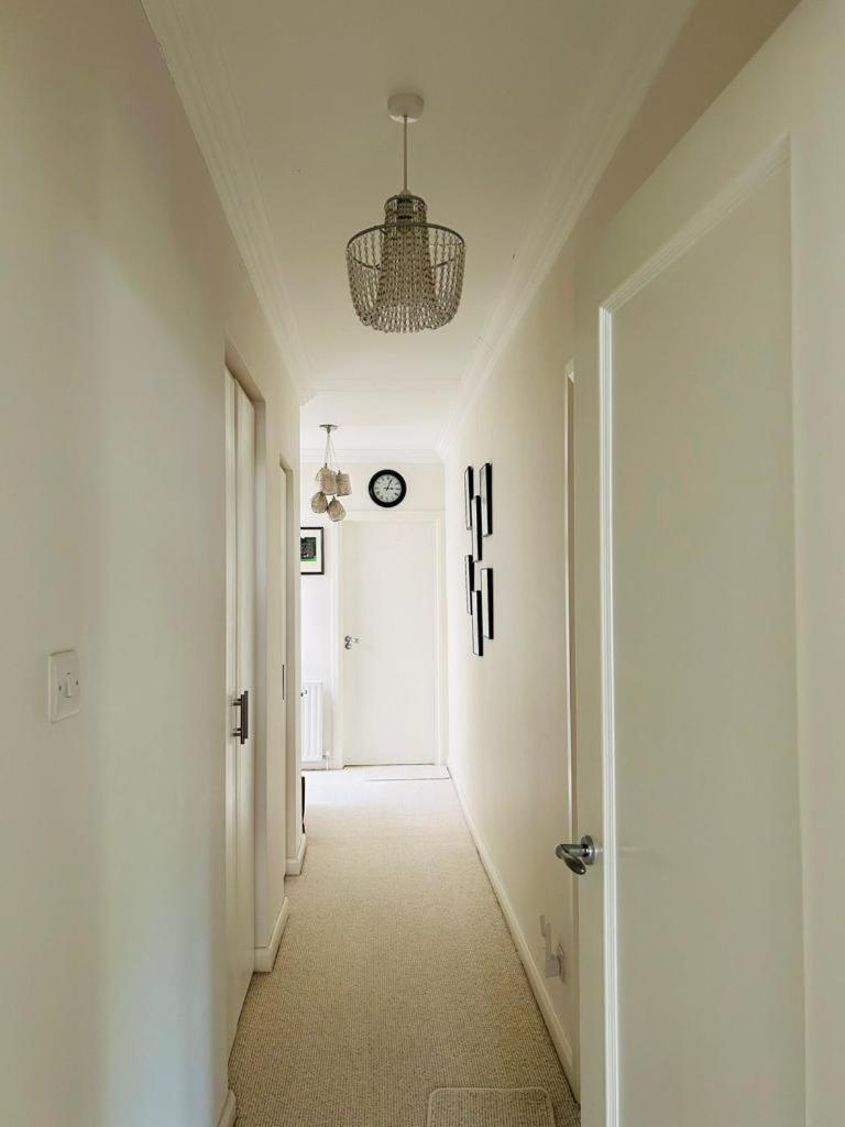 Serene Spacious Room Staines-upon-Thames Εξωτερικό φωτογραφία