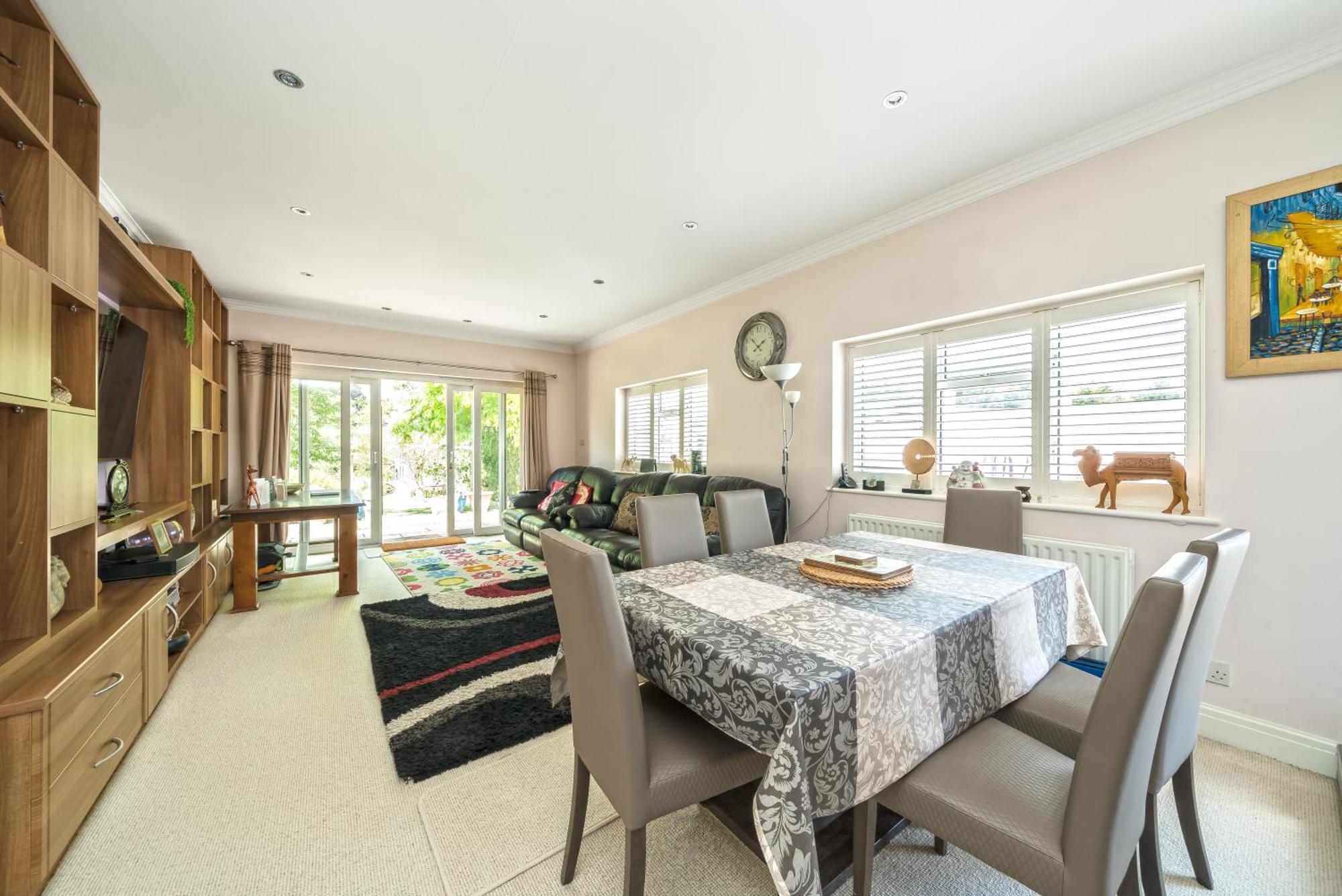 Serene Spacious Room Staines-upon-Thames Εξωτερικό φωτογραφία